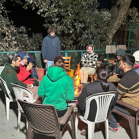 Zu-Zu Hostels Shimla Ngoại thất bức ảnh