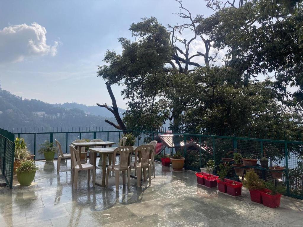 Zu-Zu Hostels Shimla Ngoại thất bức ảnh