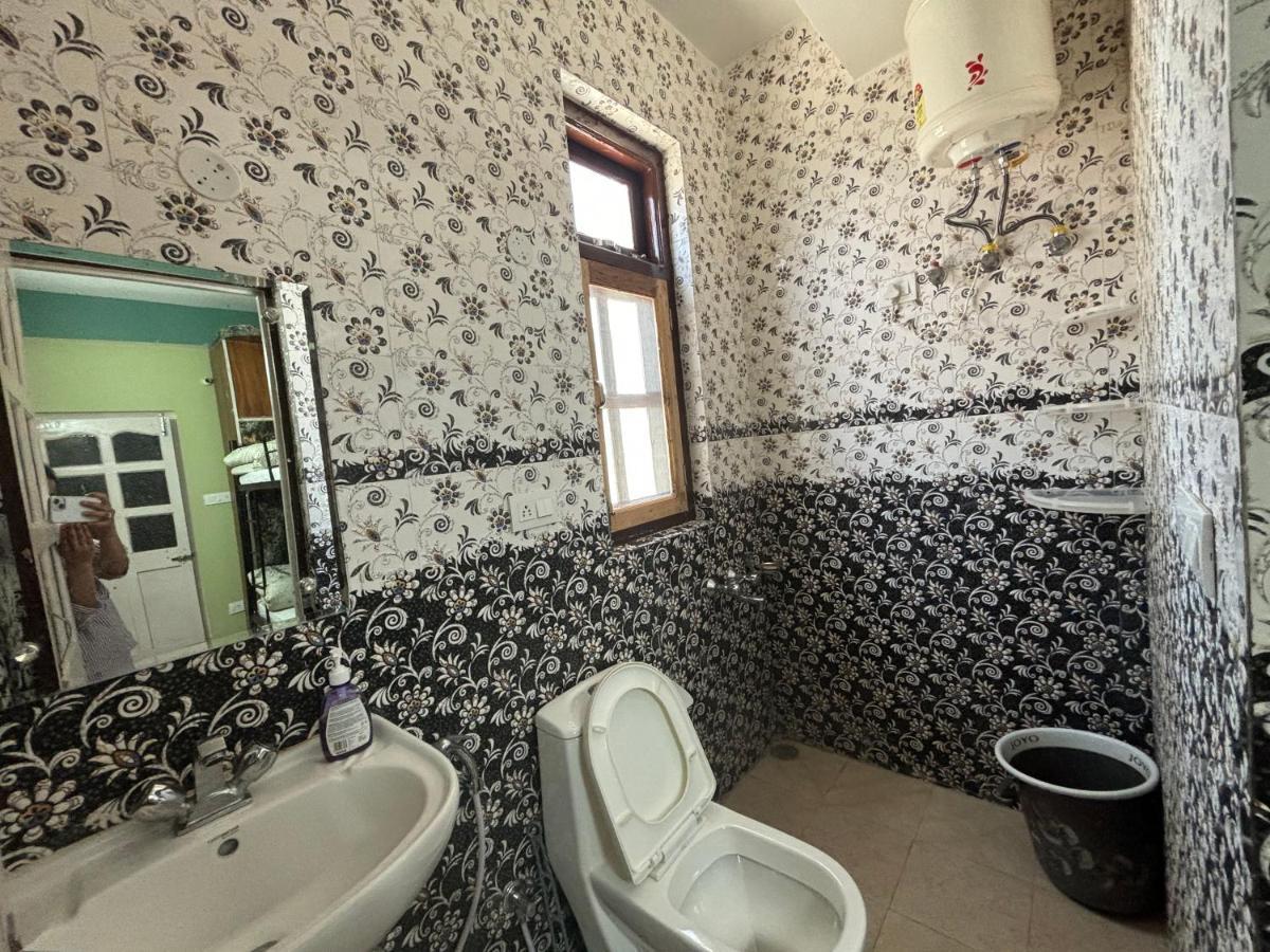 Zu-Zu Hostels Shimla Ngoại thất bức ảnh