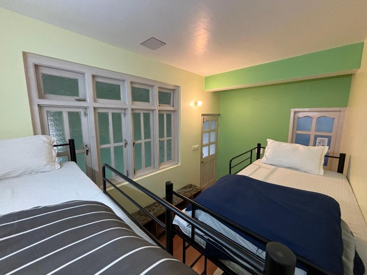 Zu-Zu Hostels Shimla Ngoại thất bức ảnh
