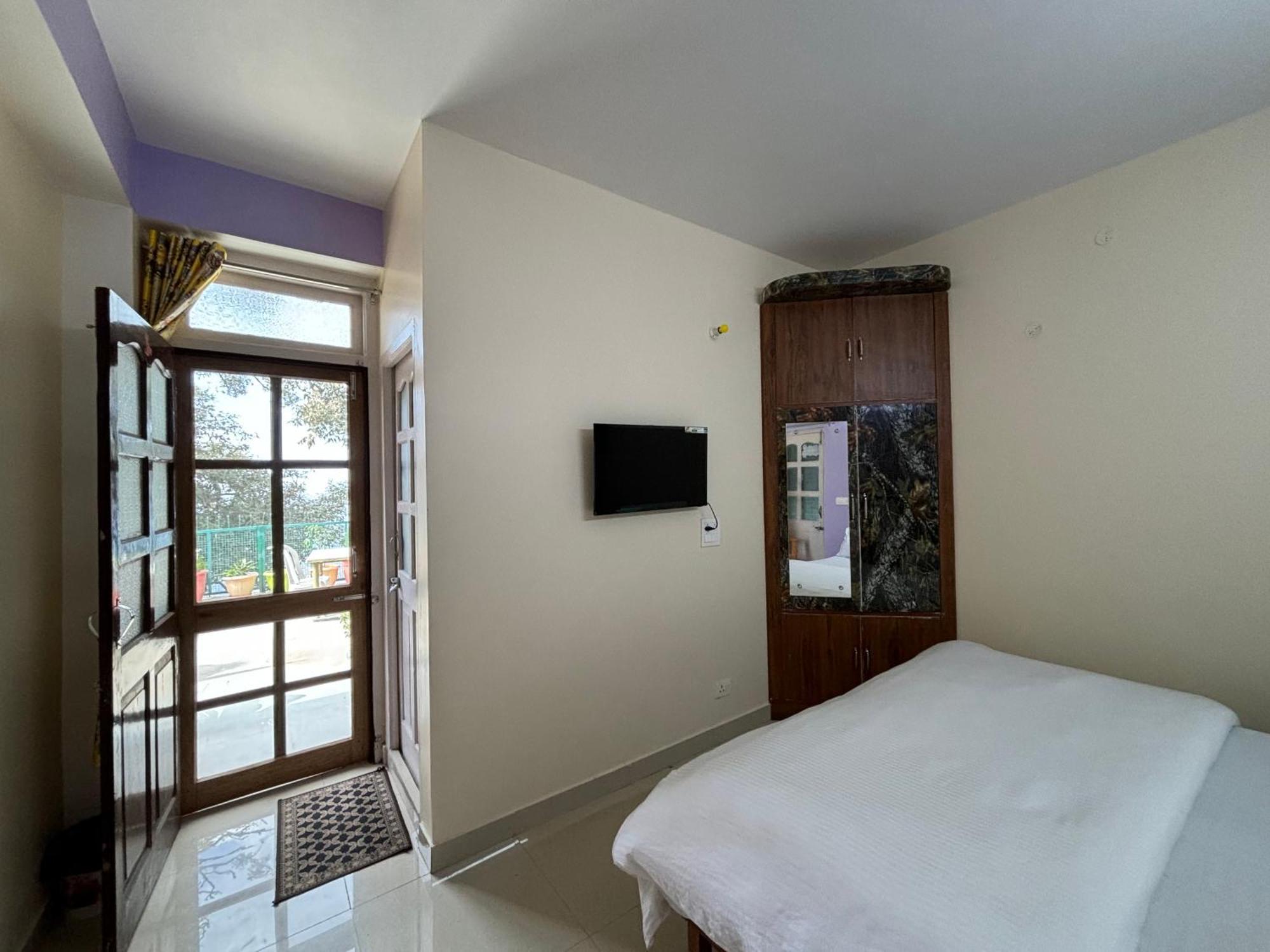 Zu-Zu Hostels Shimla Ngoại thất bức ảnh